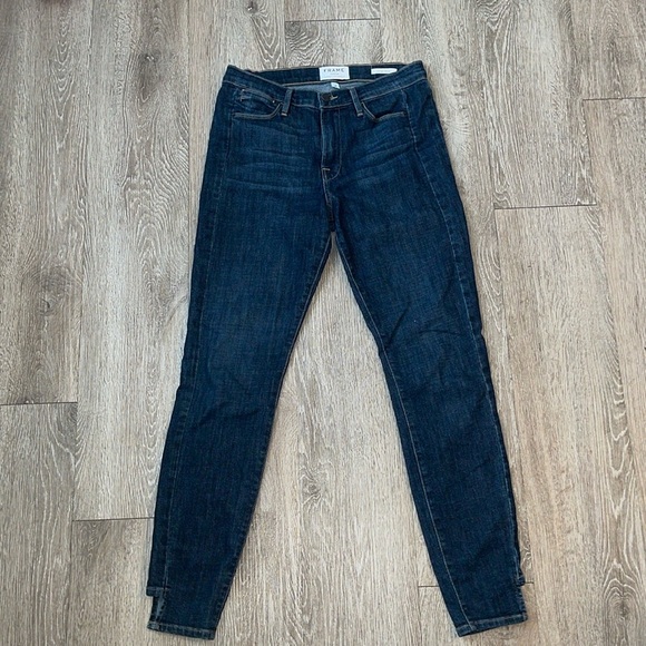 Frame Denim Denim - Frame Women's Le High Ankle Skinny Jeans 28 dark
Denim
Blue wash Size